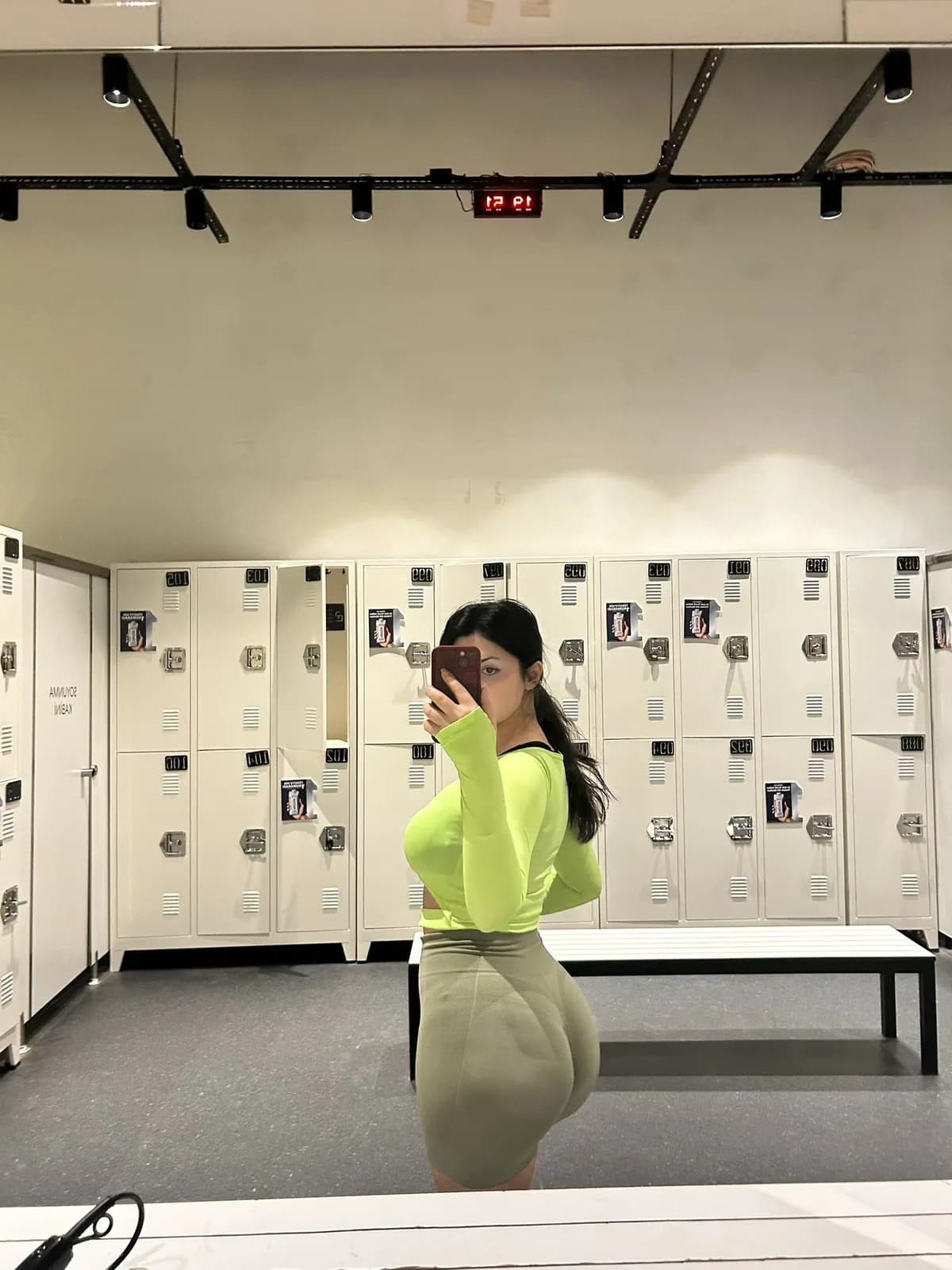 Saliha · 21 yaş · Caddebostan bireysel masöz · Türk masöz · profil fotoğrafı